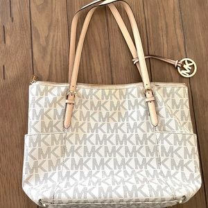 Michael Kors Small Signature Tote